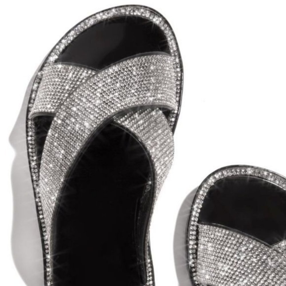!! NEW !! Embellished Criss Cross Jelly Slides in Black - Picture 4 of 6